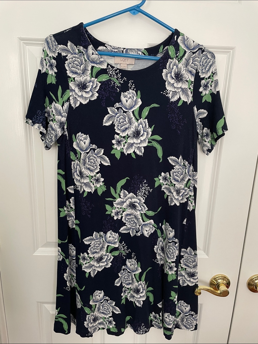 LOFT Navy Floral Short Dress with Green Leaves size XS